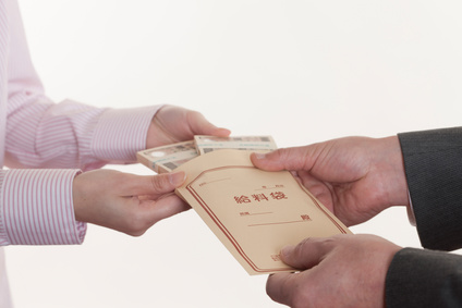 薬剤師　派遣　年収